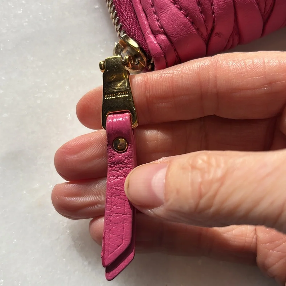 MIU MIU Zippy Wallet